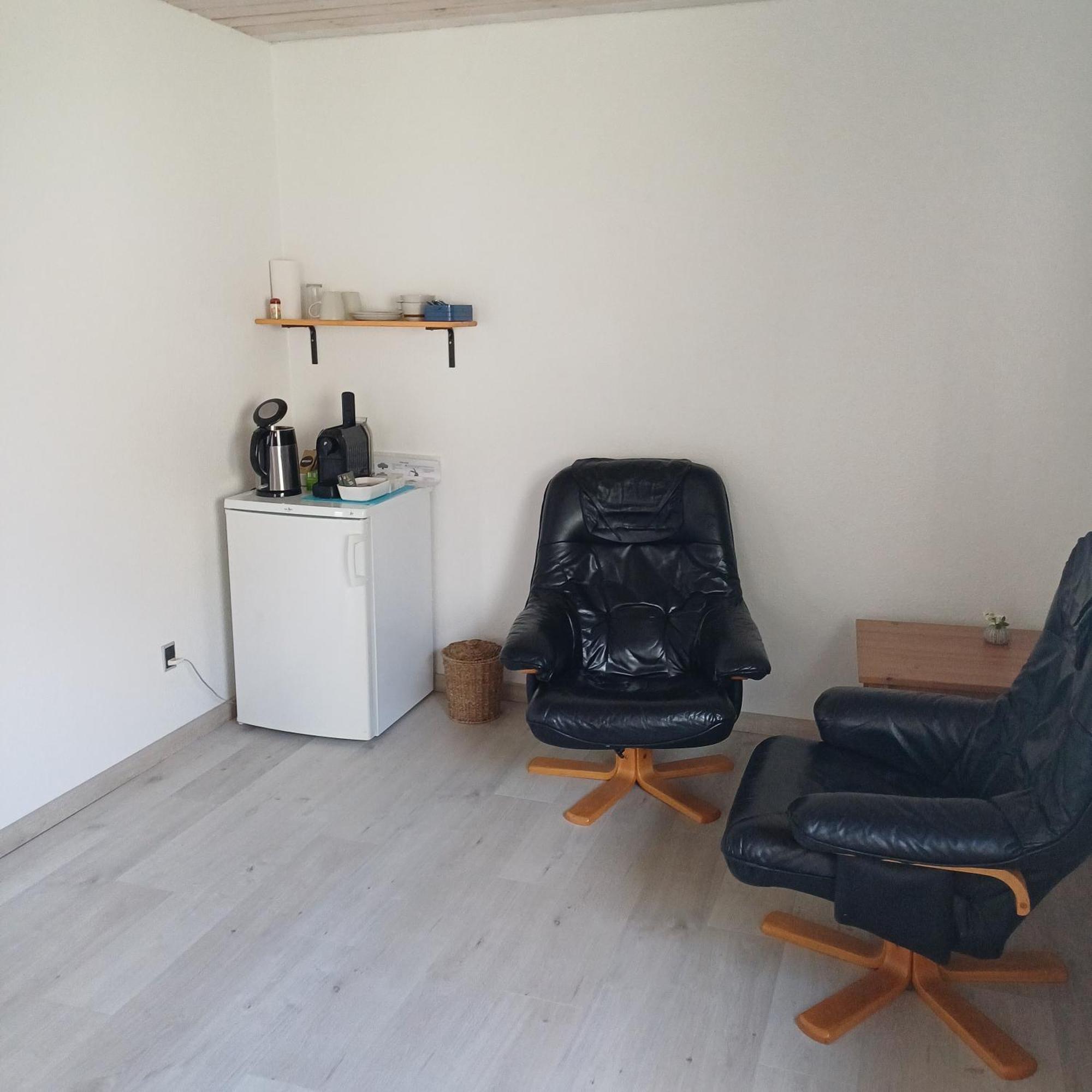 Ferienwohnung Hyrdeskolen Give Exterior foto
